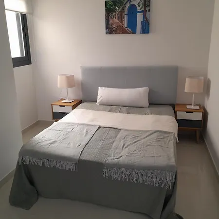 Fraescht Med Delad Pool * 또레비에하