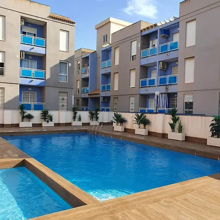 Fraescht Med Delad Pool Torrevieja